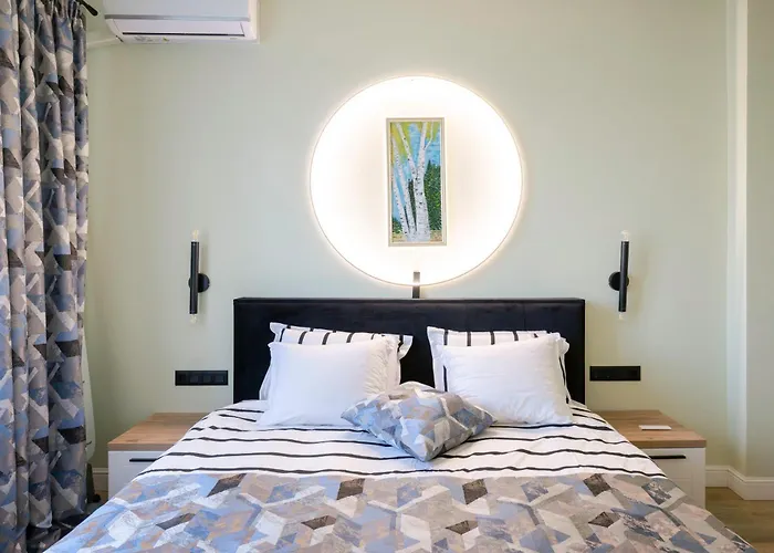 Urban Charm & Comfort - Chic 2Bd In Prime Location By Flat Mаnager