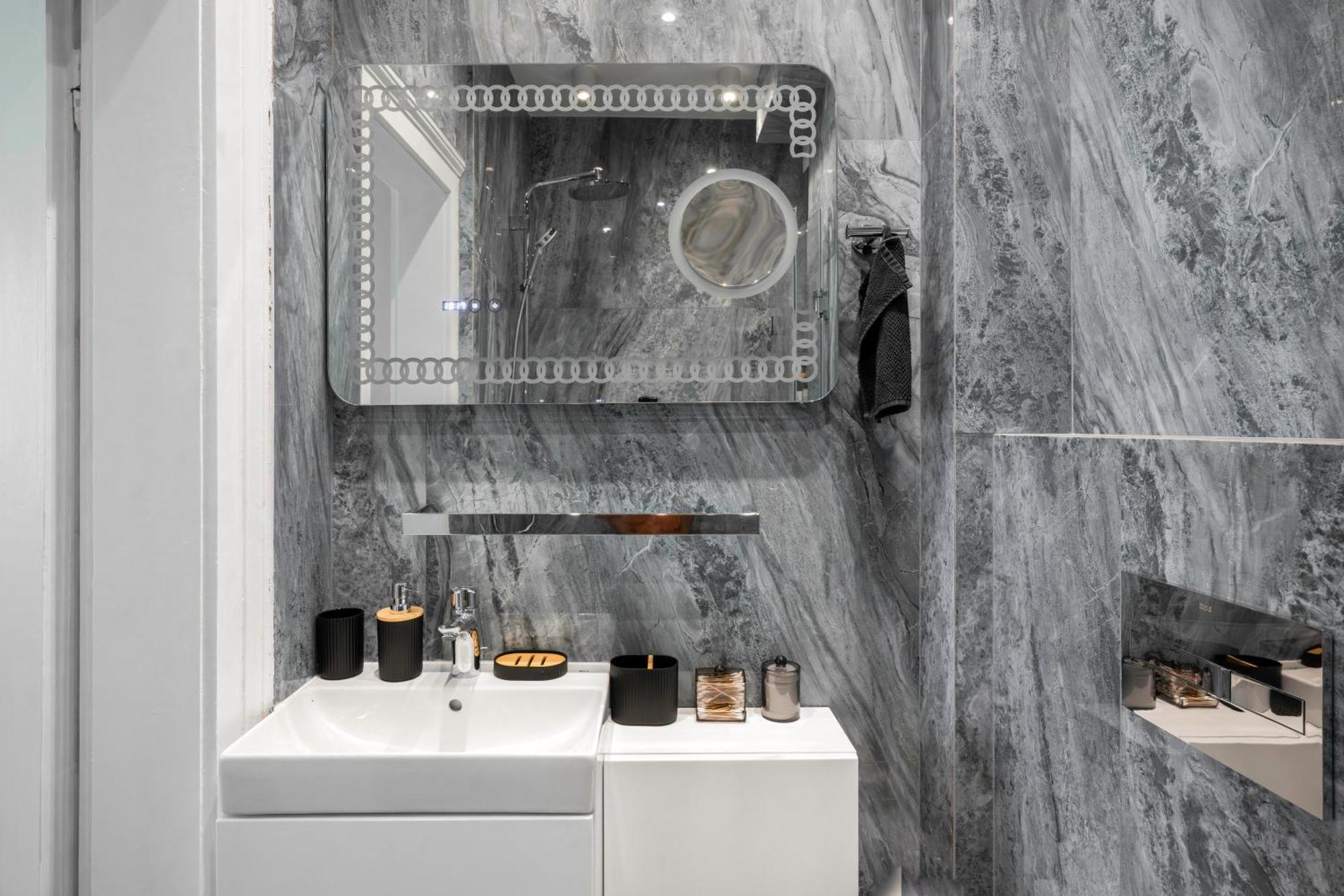 Apartamento Urban Charm & Comfort - Chic 2bd In Prime Location By Flat Mаnager *