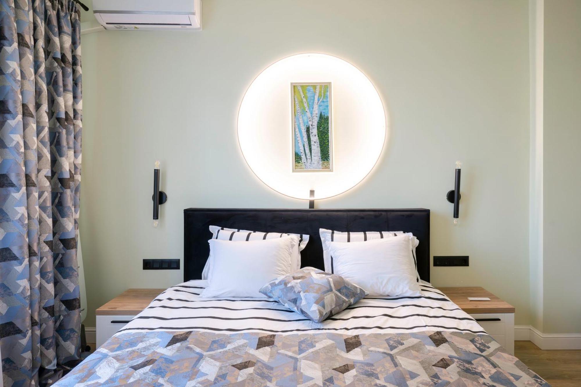 Urban Charm & Comfort - Chic 2bd In Prime Location By Flat Mаnager Apartamento